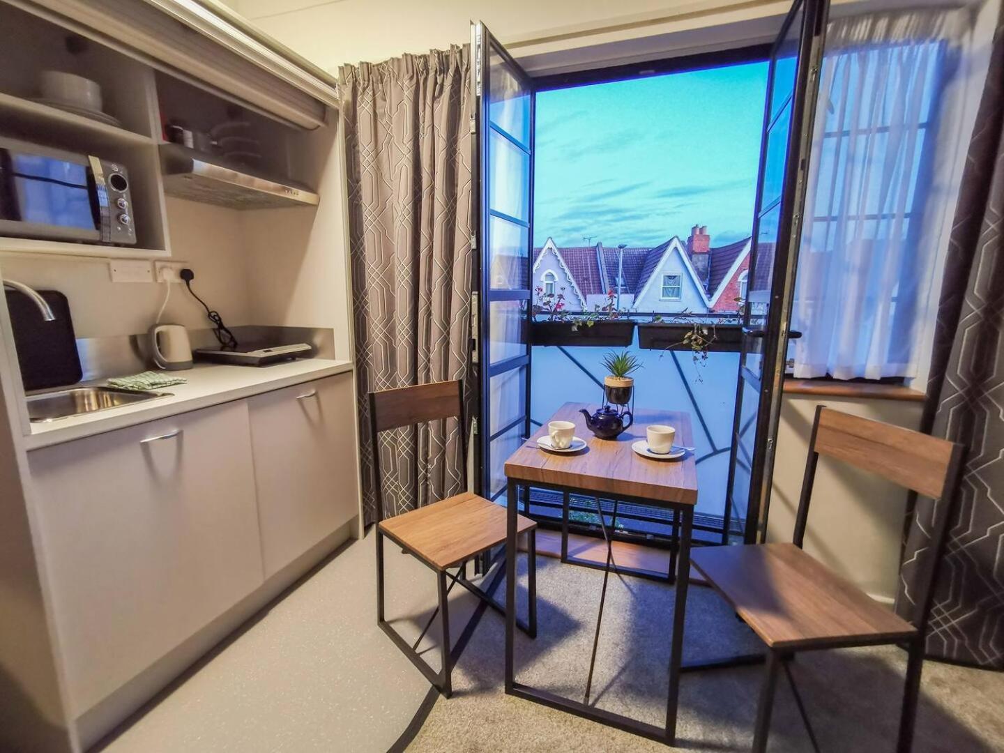 Ferryman Apartments By Places To Be 포츠머스 외부 사진